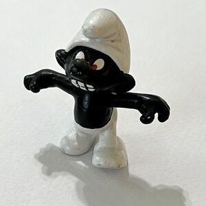 Smurf Rare Angry Black Smurf figurine. Schleich Peyo 1986